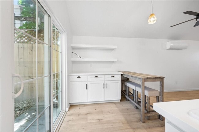 Building Photo - 1307 W St