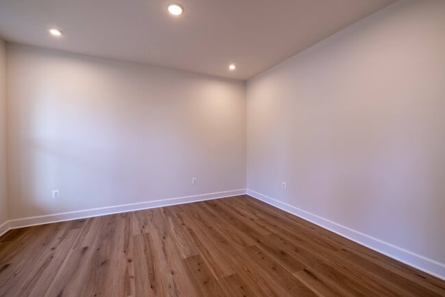 Building Photo - 11541 Chapman Ml Dr