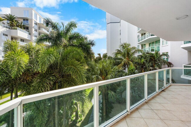 Building Photo - 500 SE Mizner Blvd