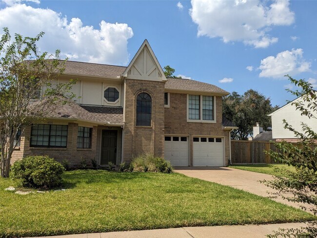 Primary Photo - 4715 Sunshine Dr