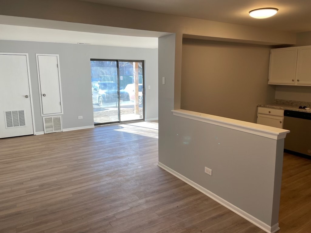 Building Photo - 2252 Abbeywood Dr