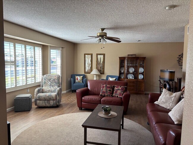 Building Photo - Perfect Vacation Home in a  45+ Active Adult Community! Available May through November 2026!