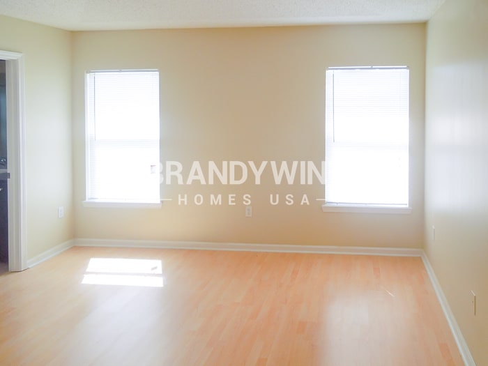 Building Photo - 6117 Hannah Stables Ct