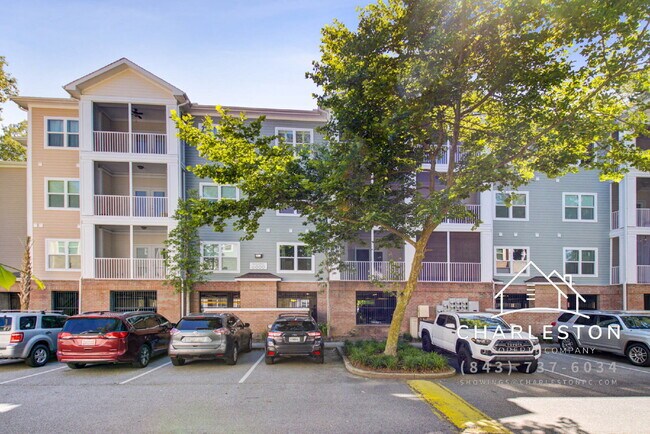 Building Photo - 1755 Central Park Rd