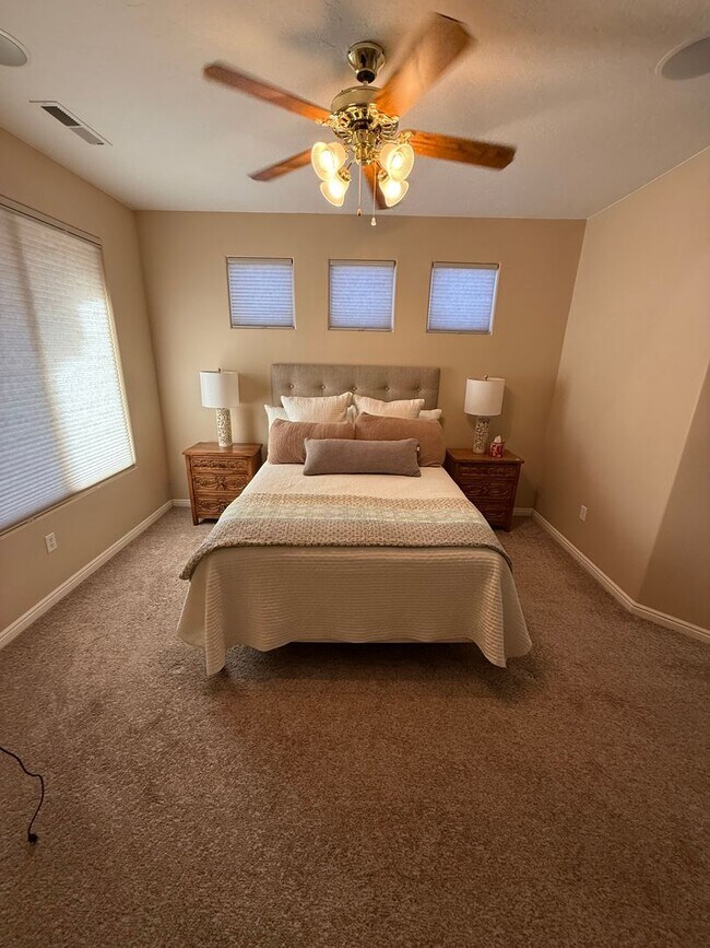 Building Photo - Coral Canyon home -3/2 w/ 2 c garage - Fur...