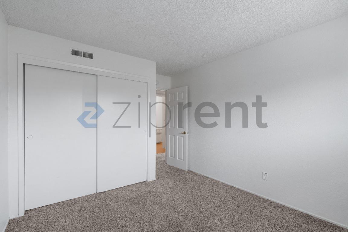 Building Photo - Unit 52