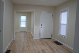 Building Photo - 120 Cottage St