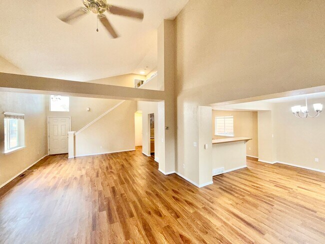 Building Photo - 6050 Emma Ln