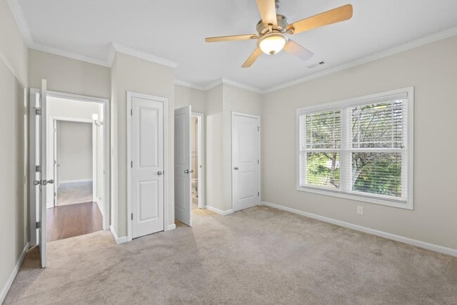 Building Photo - 2455 Pilgrim Rd