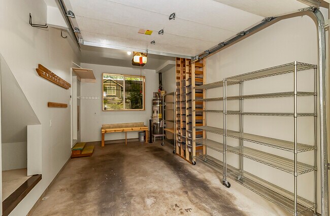 Building Photo - 14810 9th Dr SE