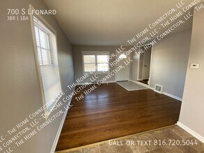 Building Photo - 700 S Leonard-