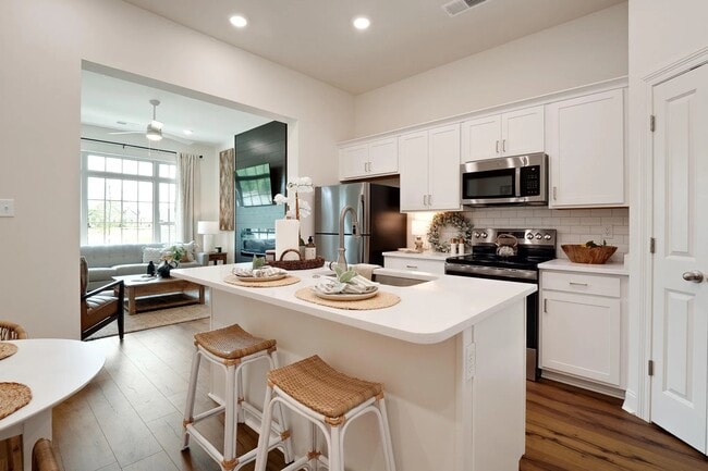 Building Photo - The Villages at Shelby Station