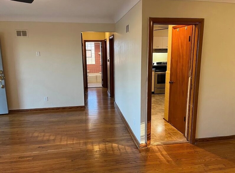 Building Photo - 2326 Fairy Bell Dr