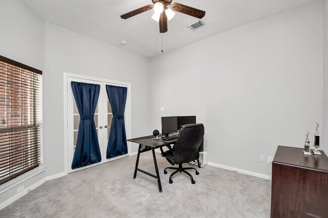 Building Photo - 6930 Hamilton Falls Ln