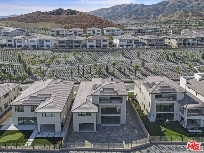Building Photo - 11758 Hillsborough Ln