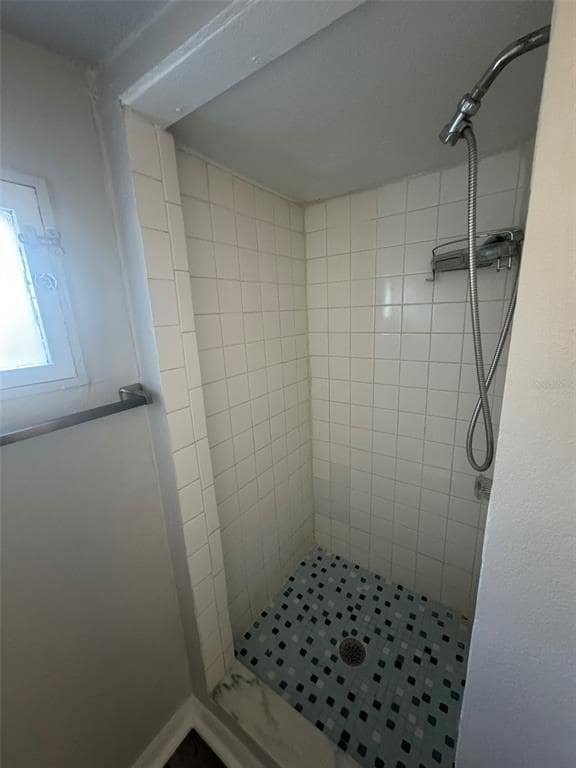Building Photo - 3107 S Crystal Lake Dr