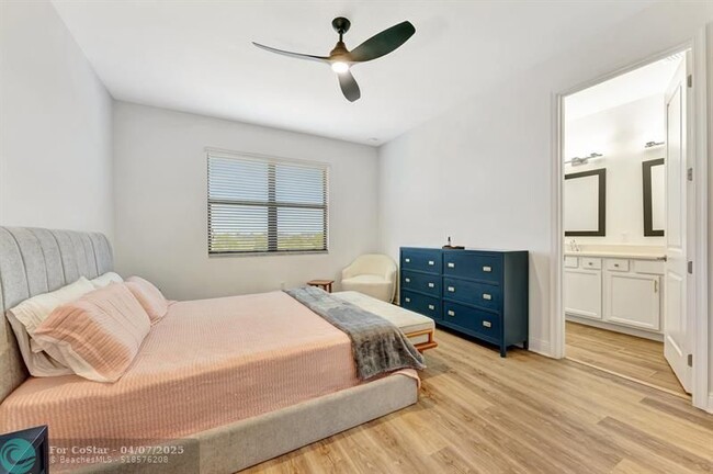 Building Photo - 16216 Sea Turtle Pl