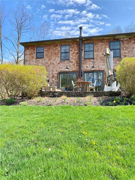 Building Photo - 1495 County Rd 83