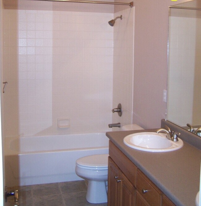 Building Photo - 2361 Craycroft Dr