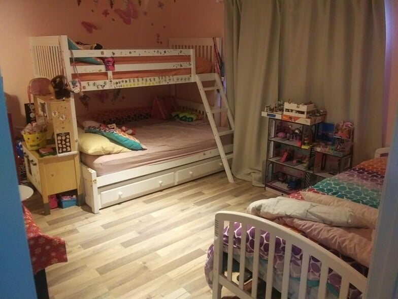 Building Photo - 7710 NW 50th St