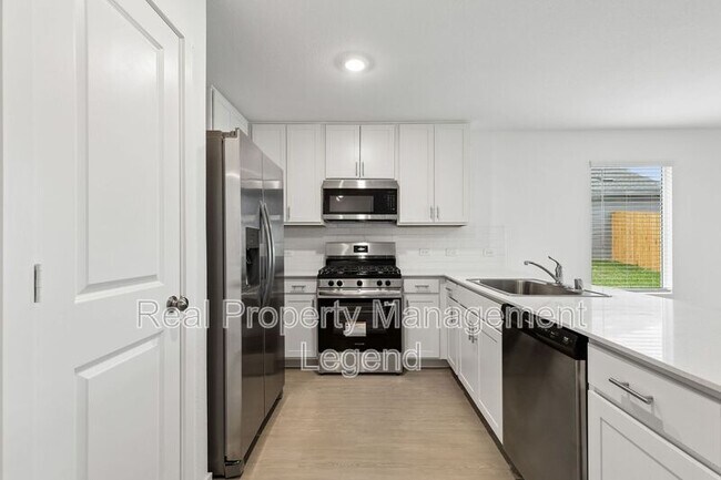 Building Photo - 216 Asterwood Ln