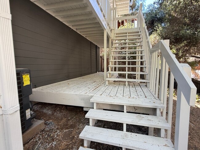 Lower Level Deck - 4335 Morro Dr