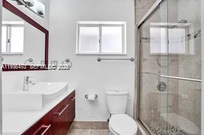 Building Photo - 13015 Biscayne Island Terrace