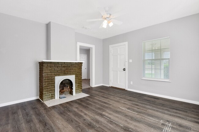 Building Photo - 638 Gilcrease St