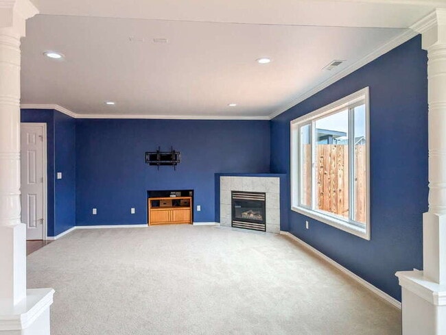 Building Photo - 11625 Center Rd