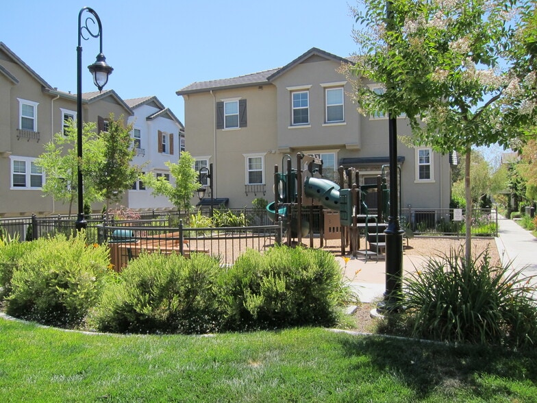 Building Photo - 1645 Mabury Road