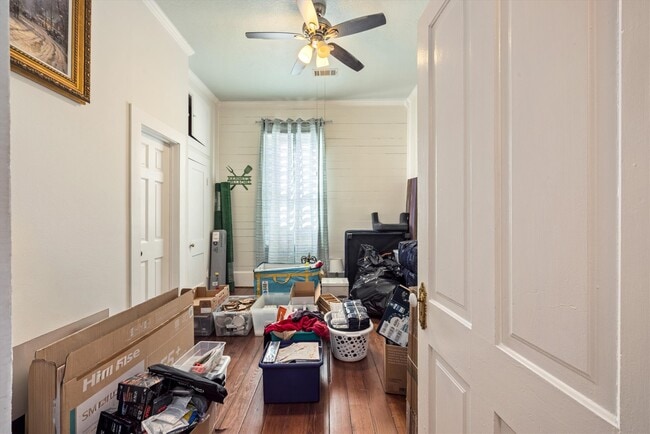 Building Photo - 3216 Avenue N