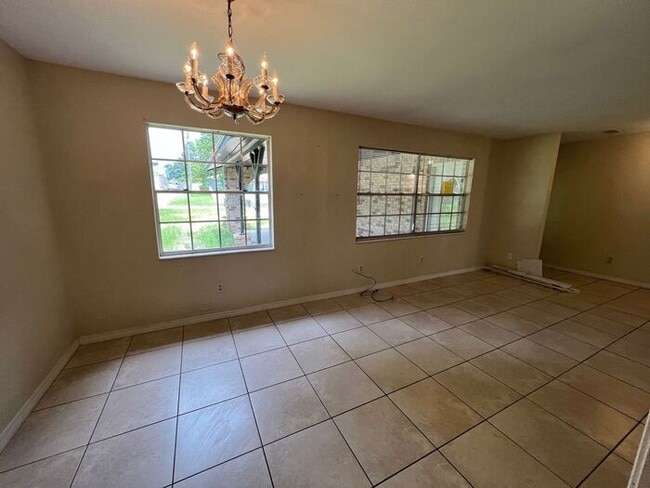 Building Photo - Pensacola - Pinehurst Subdivision - 3 bedr...