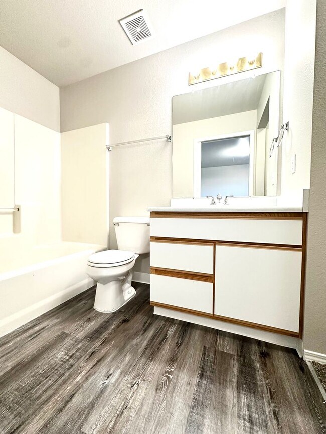 Building Photo - Fully renovated in 2025 2 bedroom, 2 bathroom ground floor apartment available soon.