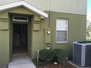 Building Photo - 3/2.5 Spacious Townhouse w/ 2 Car Garage in St. Cloud