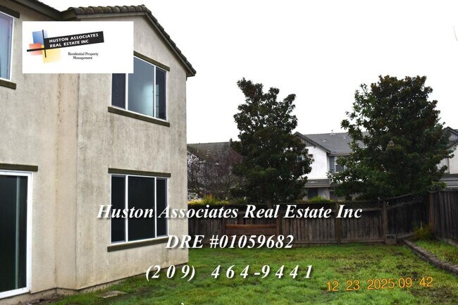 Building Photo - 5953 Pebblestone Way