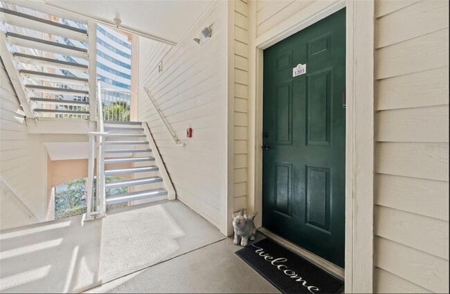 Building Photo - 1203 Bay Club Cir