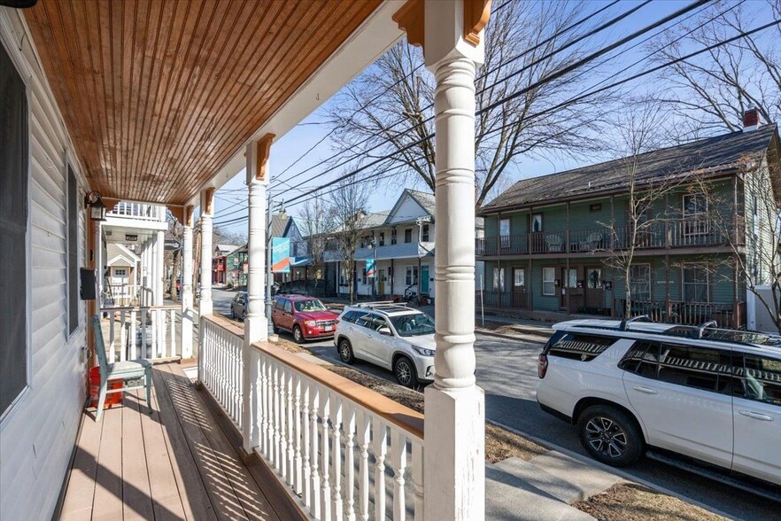 Building Photo - 53 Beekman St