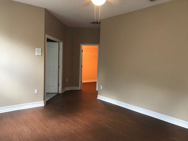 Building Photo - Charming 3/2 home w/ formal office/4th bedroom and fenced yard in Harmony