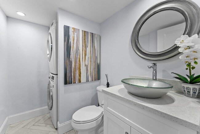 Building Photo - 2320 23rd Ct