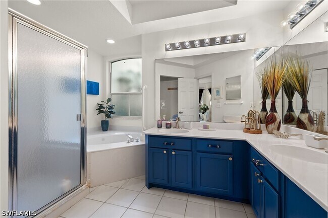 Building Photo - 9050 Las Maderas Dr