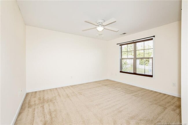 Building Photo - 2828 Deepwater Ct