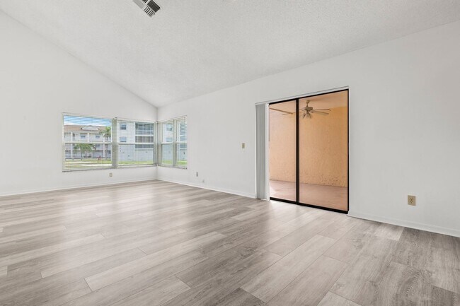 Building Photo - 17038 Terraverde Cir