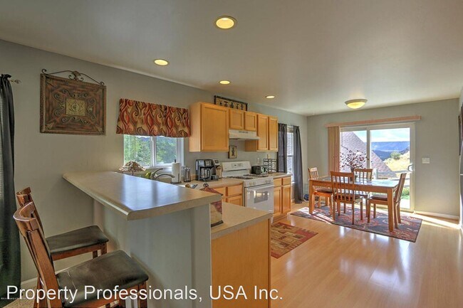 Building Photo - 2 br, 2 bath House - 621 Lariat Loop