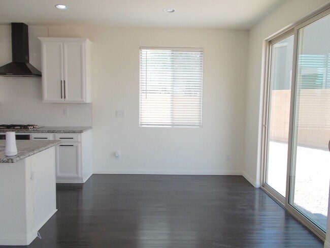 Building Photo - Modern Luxury Rental with Stunning Red Roc...