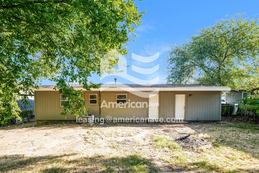Building Photo - 4127 E Xyler St