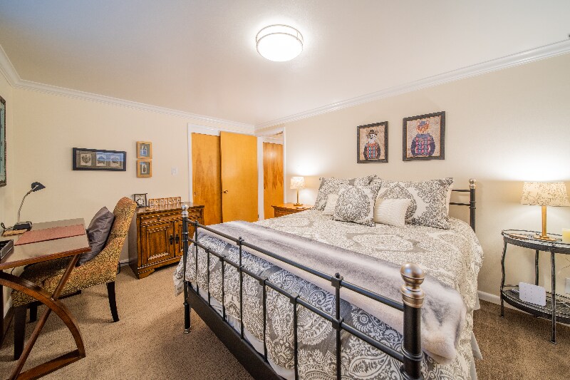 Building Photo - 1793 S 2600 E