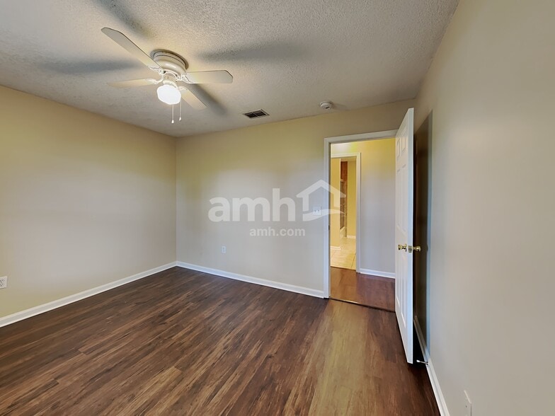 Building Photo - 4316 Hanging Moss Dr