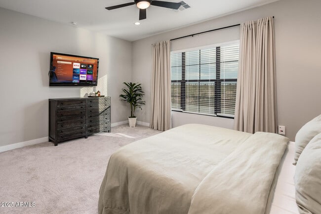 Building Photo - 6615 E Libby St