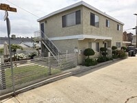 Building Photo - 422 33rd St