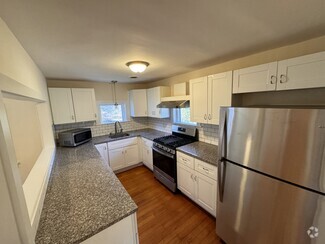 Building Photo - 71 Ethan Allen Hwy